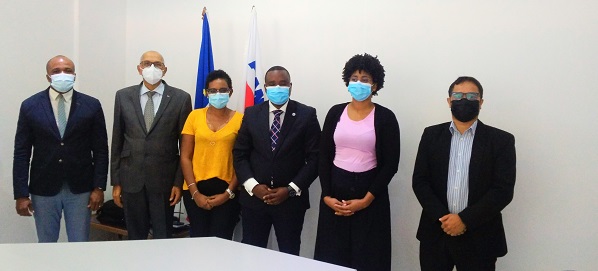 Provedor de Justiça reúne-se com a Direção da ANMCV