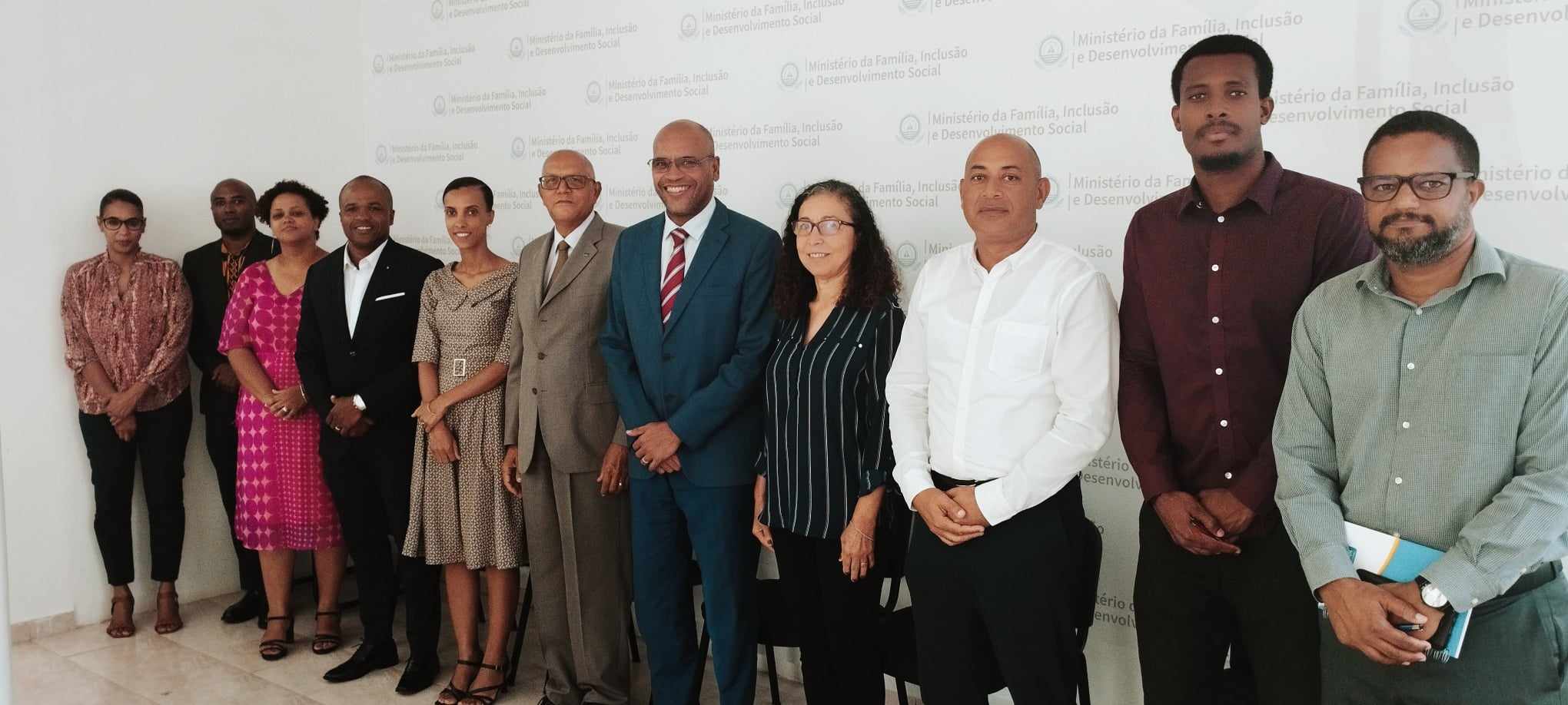 Provedor de Justiça reúne-se com Ministro Fernando Elísio Freire